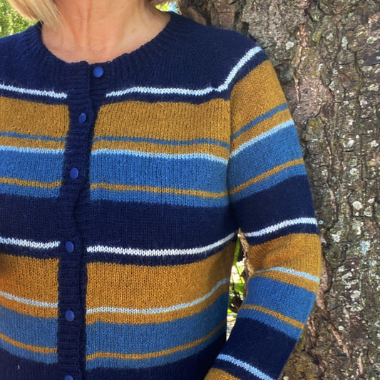 Almas Trøje Strikkeopskrift cardigan