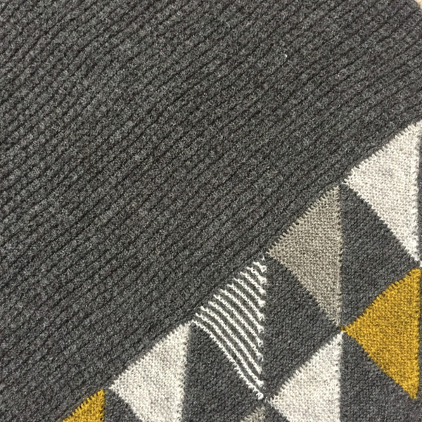 Aura Poncho Tvinni Strikkeopskrift