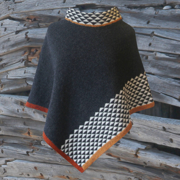 Carla Poncho Hanne Larsen Strik