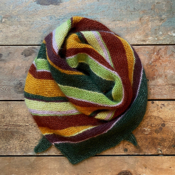 Strikkeopskrift Esthers Tørklæde 2 tråde Silk Mohair