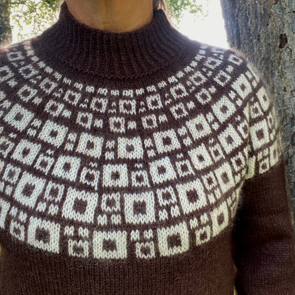 Strikkeopskrift Søster Rita Mønsterstrikket Sweater blødt garn Top Down pind 4 Hjerte Fine Silk Kid Mohair Smuk grafisk mønsterstrik