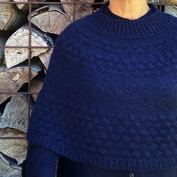 Strikkeopskrift Bobleponcho Isager