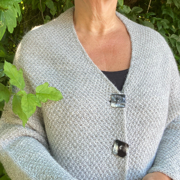 Opskrift Dameskrå cardigan