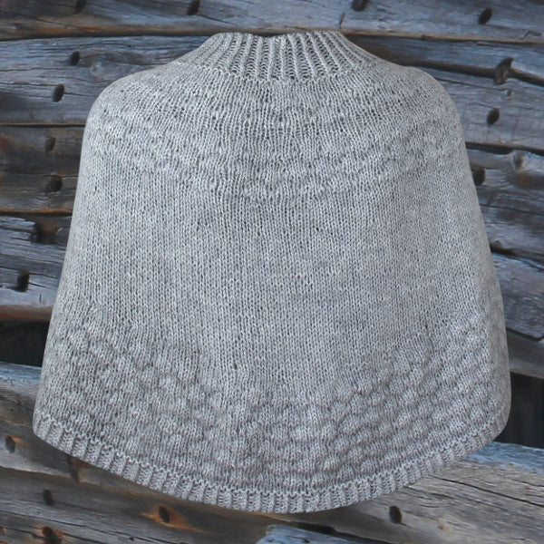 Bobleponcho lysegrå dame
