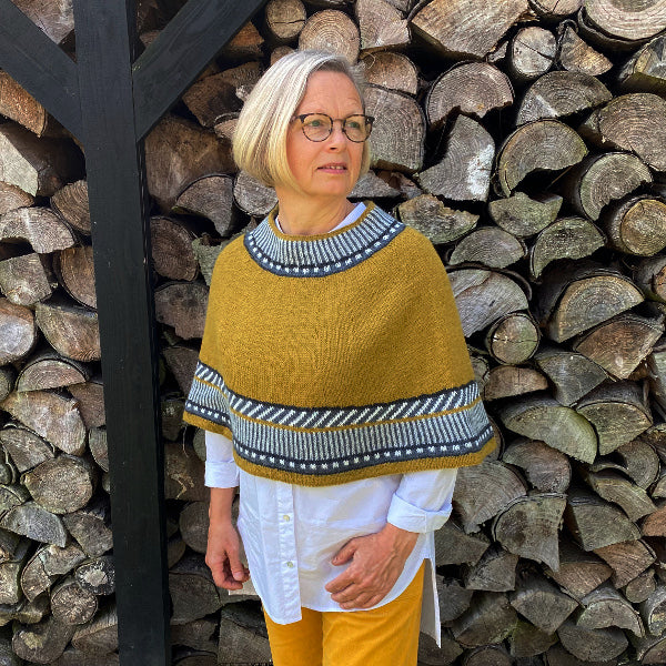 Strikkeopskrift Luna Cape Tynn Alpakka