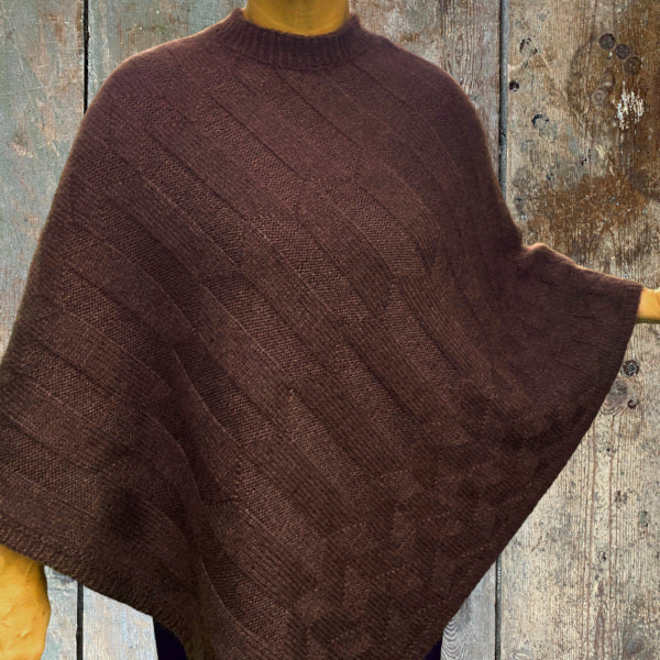 Strikkeopskrift Elegante Elna Poncho Hjerte Fine og Silk Kid Mohair