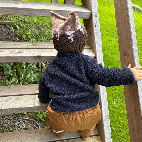 Strikkeopskrift Lille flamingo børnehue elastisk hue, der sidder godt på hovedet med mønsterstrik