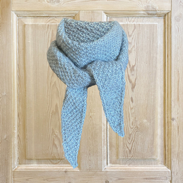 Strikkeopskrift kort tørklæde scarf perlemønster i blød alpaca og silk kid mohair