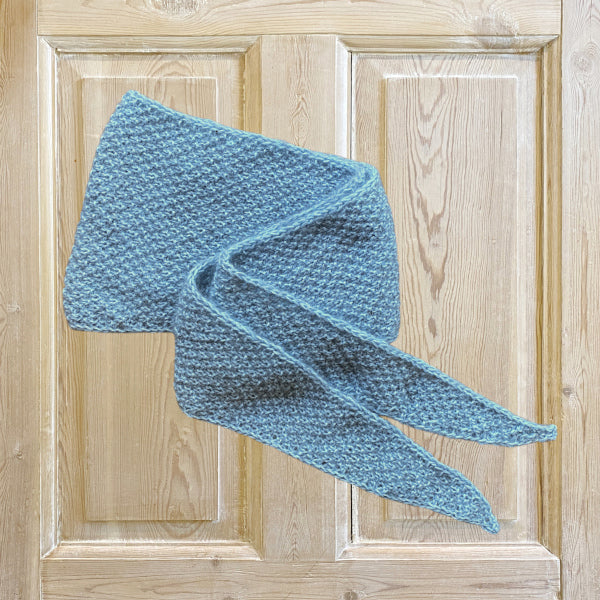 Strikkeopskrift kort tørklæde scarf fint perlemønster i blød alpaca og silk kid mohair