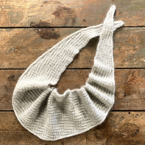Strikkeopskrift Maries Tørklæde Scarf Kort Tørklæde Hjertegarn Hjerte Fine Silk Kid Mohair