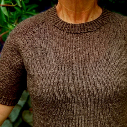 Strikkeopskrift sommerbluse med kort ærme i tynd alpaca strikket top down alpaca 400 Hjertegarn