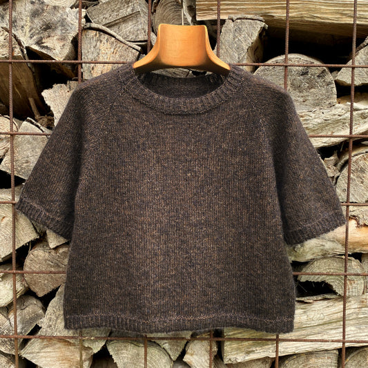Strikkeopskrift Silje Bredt ærme damebluse med kort ærme i super lækkert garn Silk Kid Mohair og Tynd alpaca fra Hjertegarn strikket Top Down 