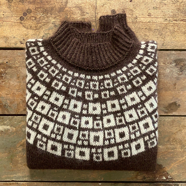 Strikkeopskrift Søster Rita Mønsterstrikket Sweater blødt garn 