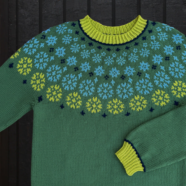Strikkeopskrift Stjernedrys Bluse All Seasons garn pind 3 top down julebluse eller stjernedrys bluse fra 1 år til 10 år uld/bomuld blød børnebluse