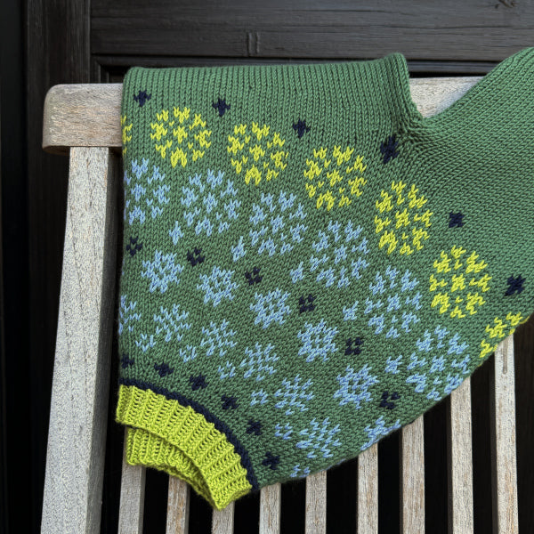 Strikkeopskrift Stjernedrys Bluse All Seasons garn pind 3 top down julebluse eller stjernedrys bluse fra 1 år til 10 år uld/bomuld blødt garn stjernemønster