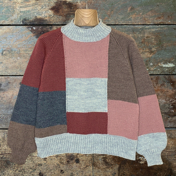 Strikkeopskrift ternet sweater Vital fra Hjertegarn strikket på pind 4 brug dine gode garnrester sweater i mange farver