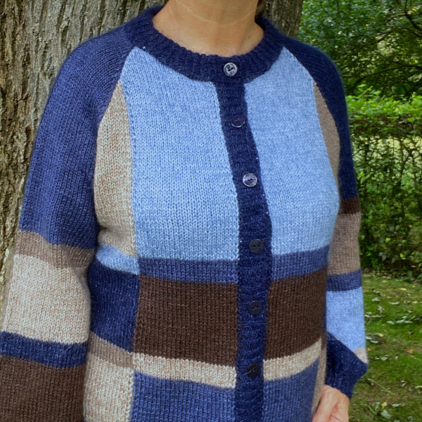 Strikkeopskrift Ternet Trøje Cardigan Hjerte Fine og Silk Kid Mohair fra Hjertegarn Pind 4 Intarsia Strik
